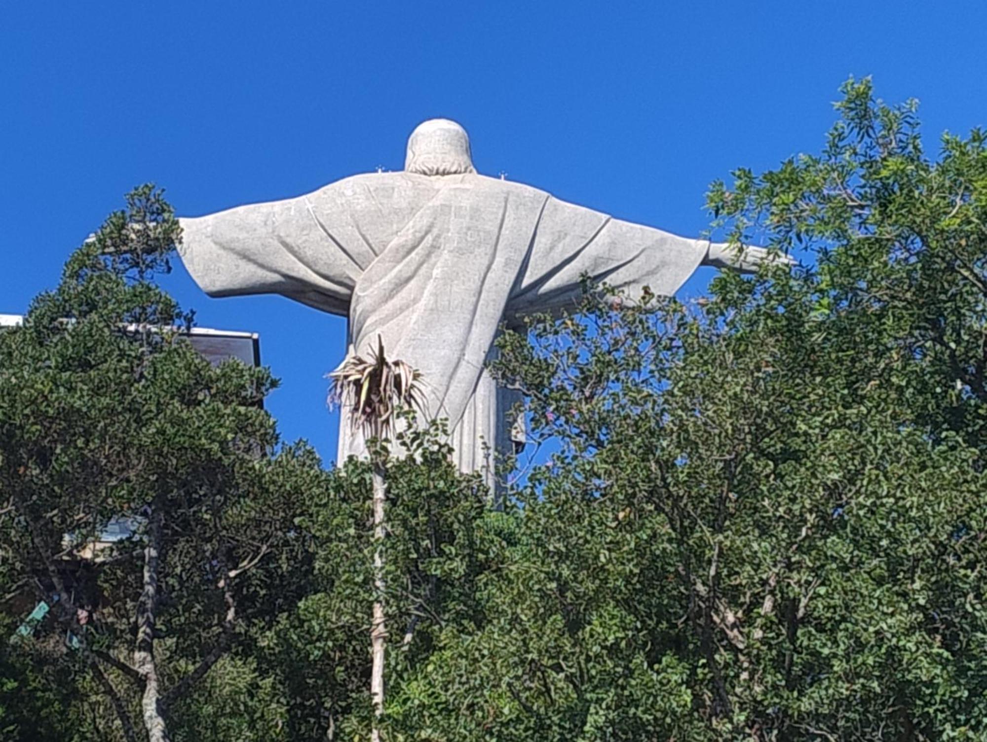 / Adriana- Com Café Da Manha. Río de Janeiro